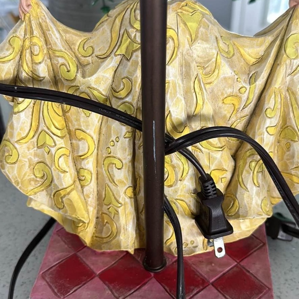 Retired Disney Snow White Lamp - Picture 2 of 3